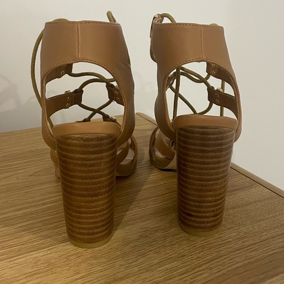 Lace Up Block Heels 🤎 - Picture 4 of 11